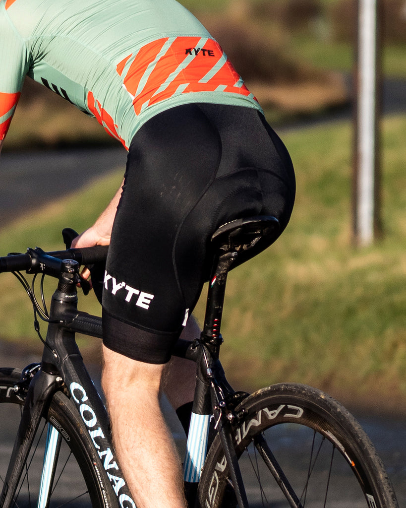 KYTE PRO Bib Shorts - BLACK Horizontal