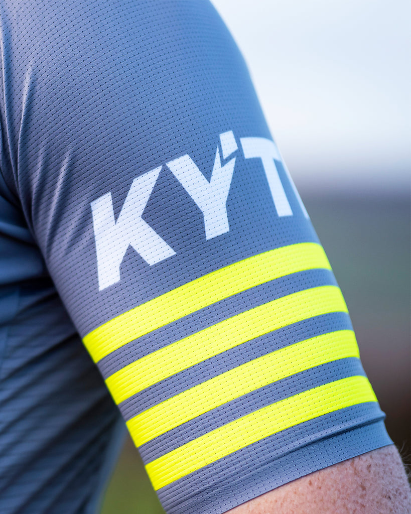 KYTE Race Short Sleeve Jersey - Grey / Yellow